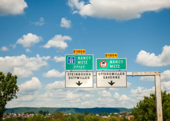 Road infrastructure is a key pillar to boost national economy © Ifeelstock | Dreamstime.com
