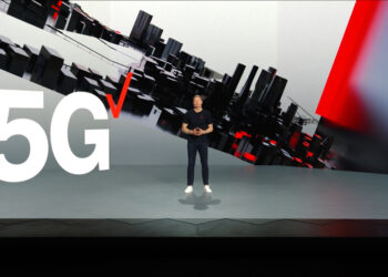 Verizon chairman Hans Vestberg demonstrated the 5G experience © CES 2021