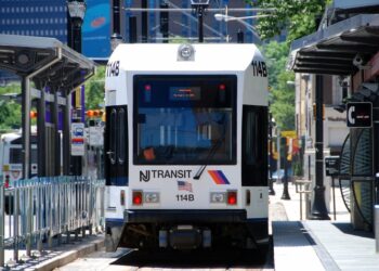 New Jersey transit payment contactless innovation © Lei Xu | Dreamstime.com