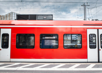 travel intercity ticketing mobility as a service © Jerome Cid | Dreamstime.com