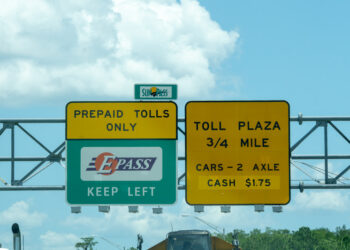 Toll USA infrastructure funding V2X © Craig Russell | Dreamstime.com