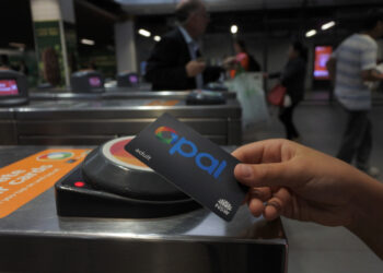 Opal Sydney ticket account © Rafael Ben Ari | Dreamstime.com