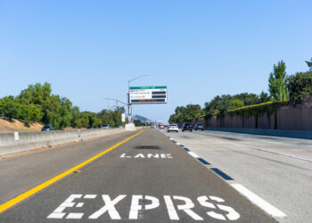 Express Utah tolling © Andreistanescu | Dreamstime.com
