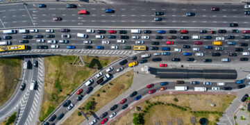 Cars and trucks from above on motorway in traffic jam (image: Jaysi/Dreamstime.com)